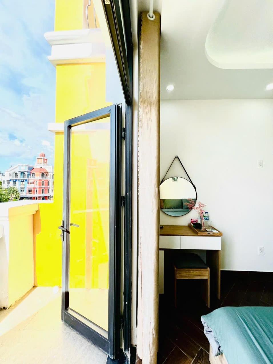 Lia Homestay Grand World Phu Quoc - Sunny Venice Apartment Exterior photo